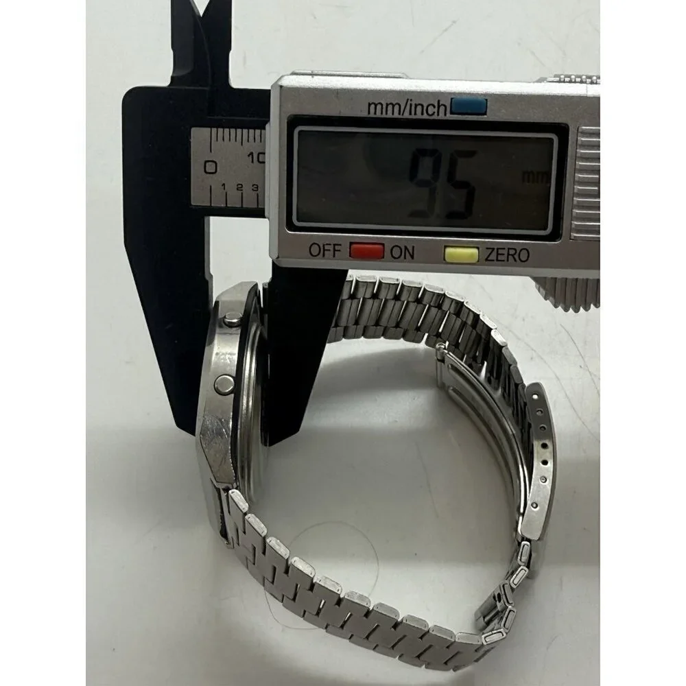 Vtg Casio 83QS-41 Alarm Chronograph Lithium Digital Quartz Men’s Watch Stainless